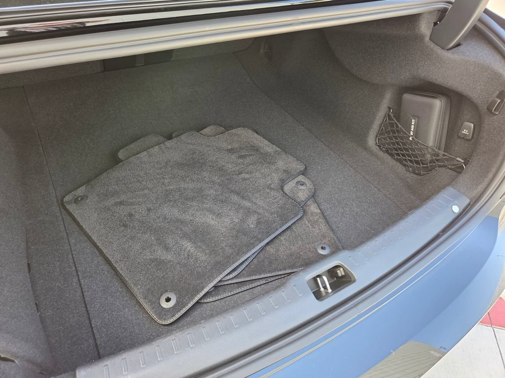 Used 2023 Volvo S90 B6 Plus AWD/4WD image 19