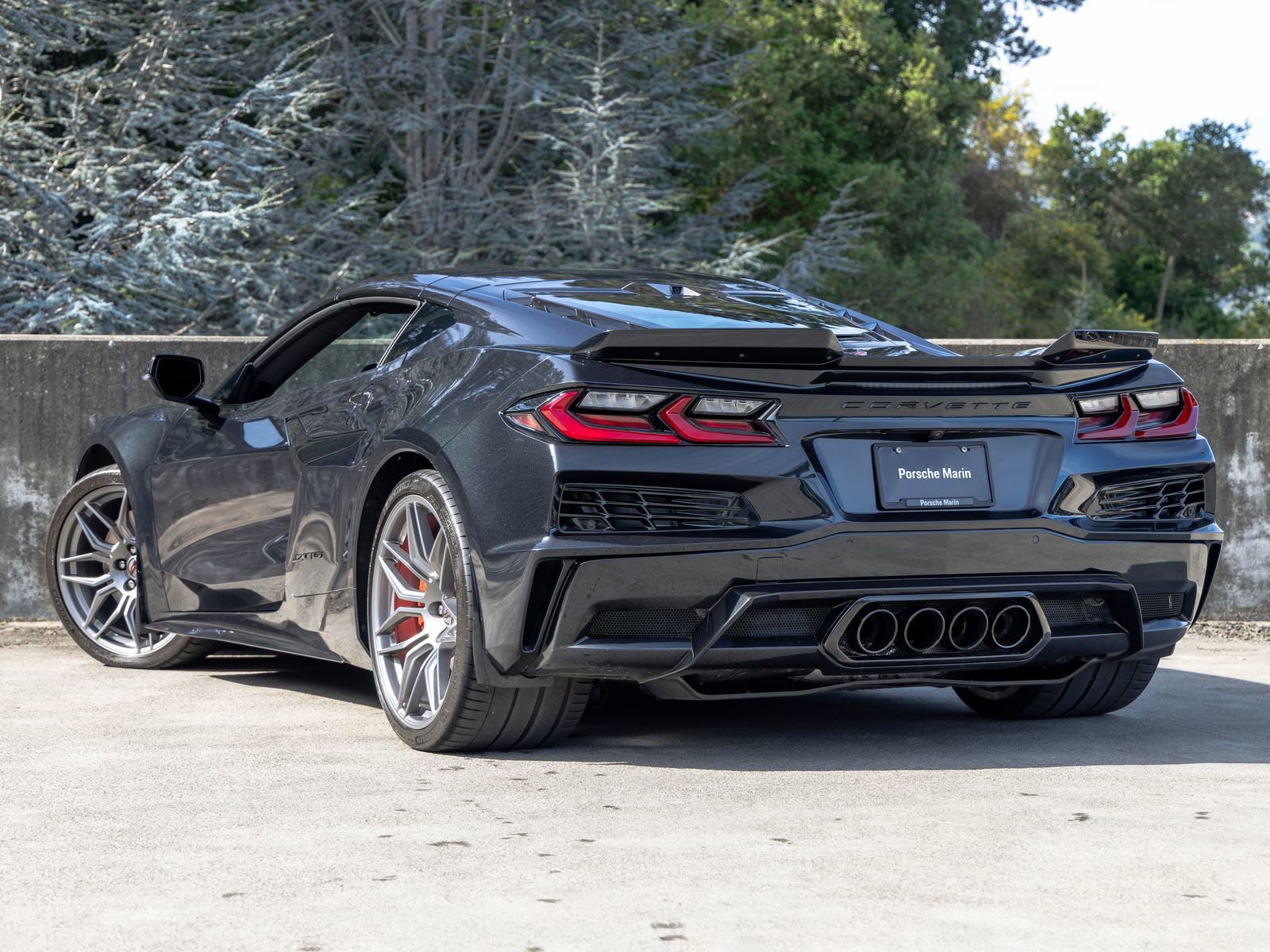 Used 2024 Chevrolet Corvette Z06 w/ Stealth Interior Trim Package image 3