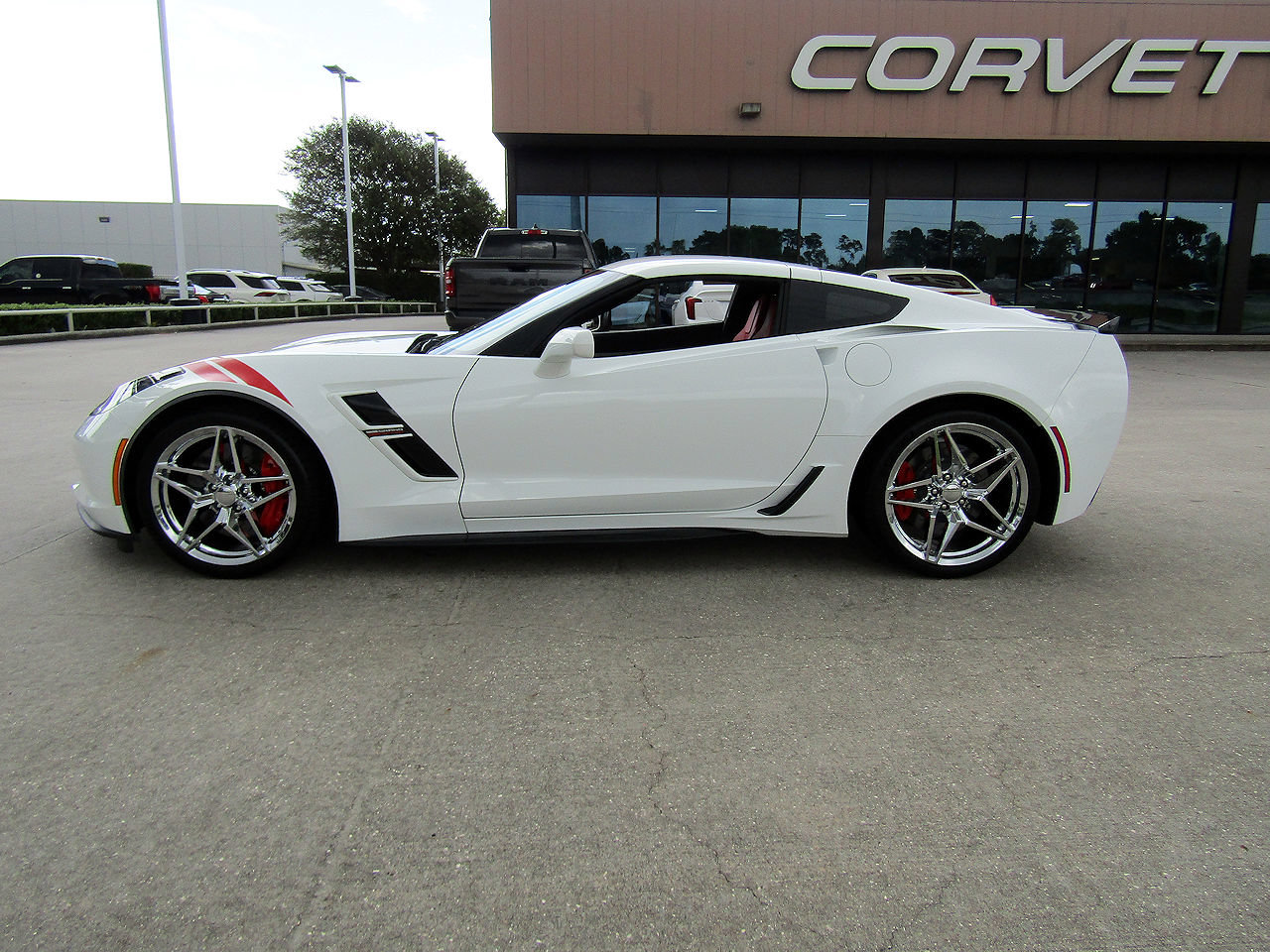 Used 2018 Chevrolet Corvette Grand Sport RWD image 8