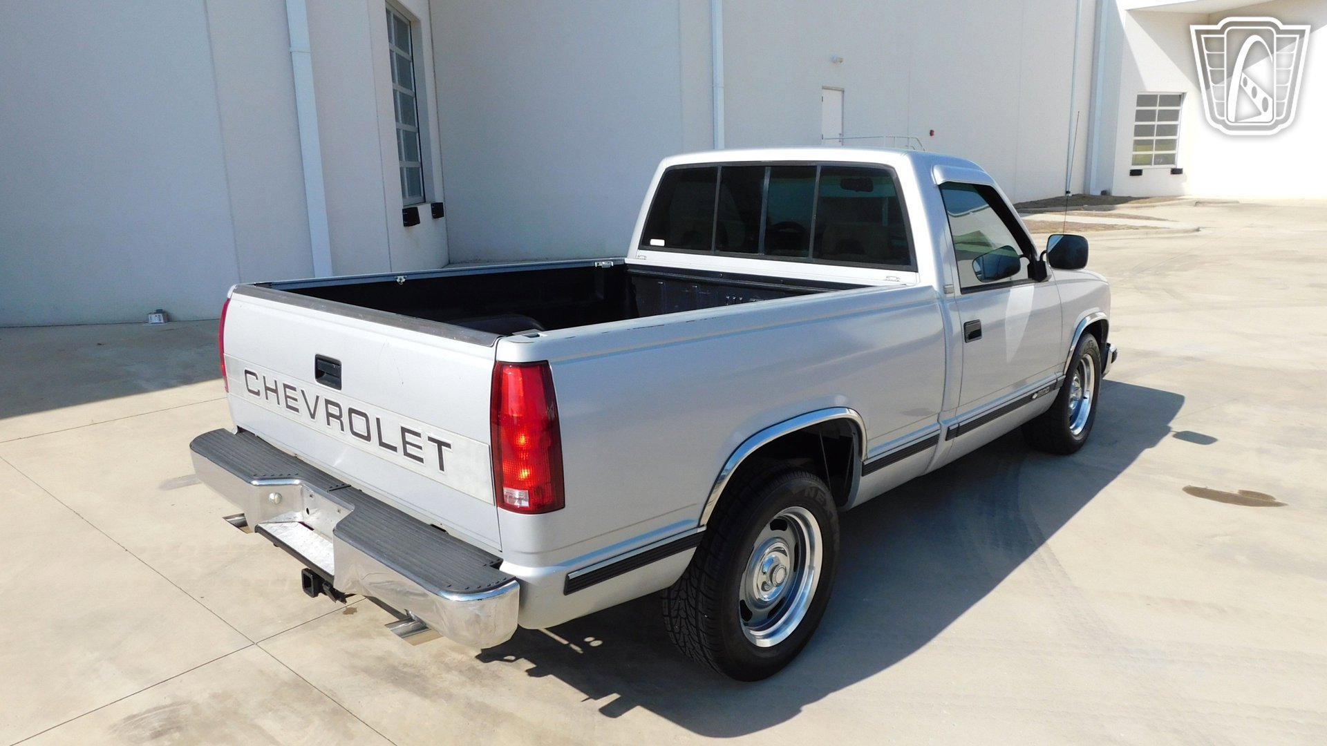 Used 1993 Chevrolet Silverado 1500 2WD Regular Cab image 25