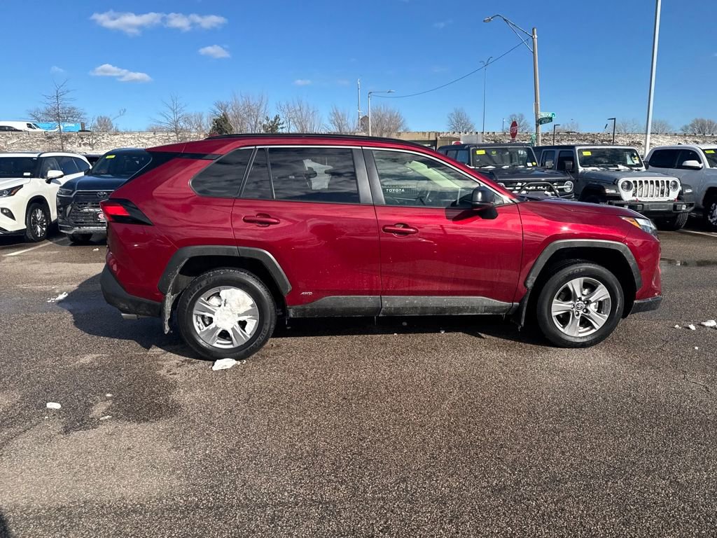 Used 2023 Toyota RAV4 LE image 8
