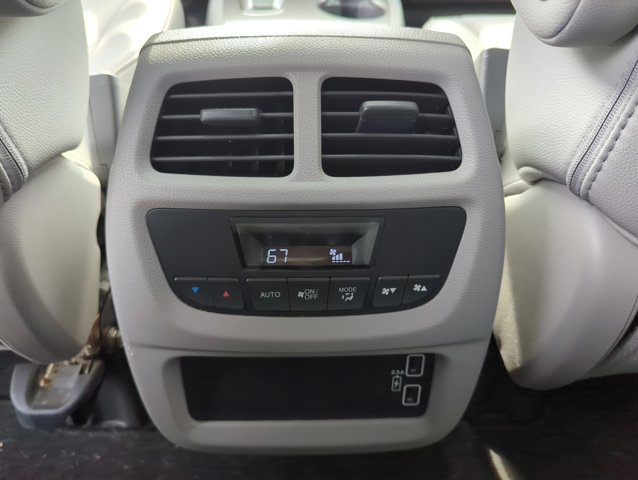 Used 2021 Honda Pilot Special Edition image 16