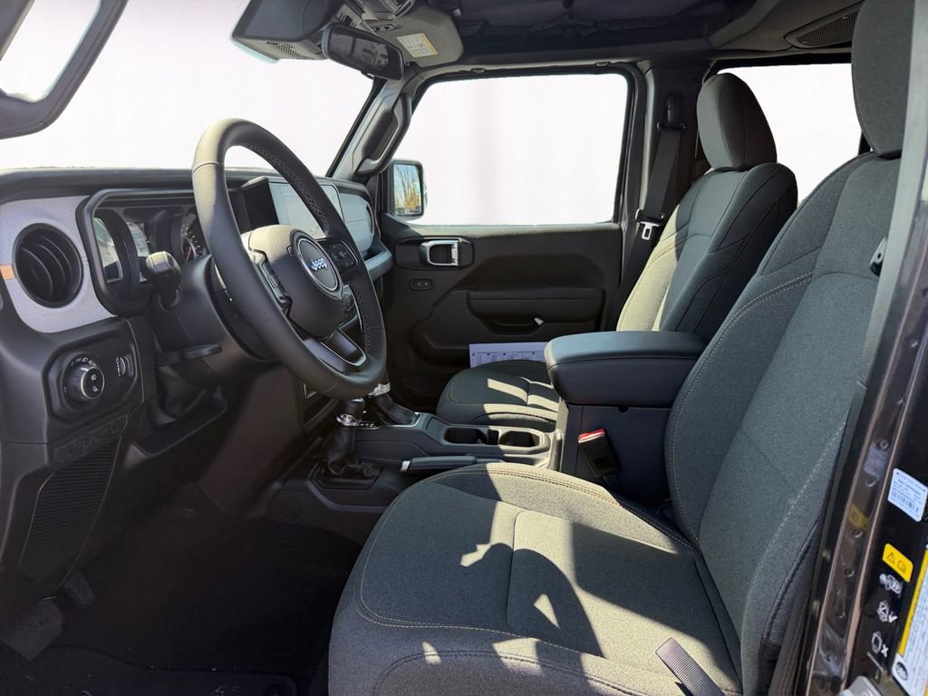 New 2025 Jeep Gladiator Sport AWD/4WD image 9