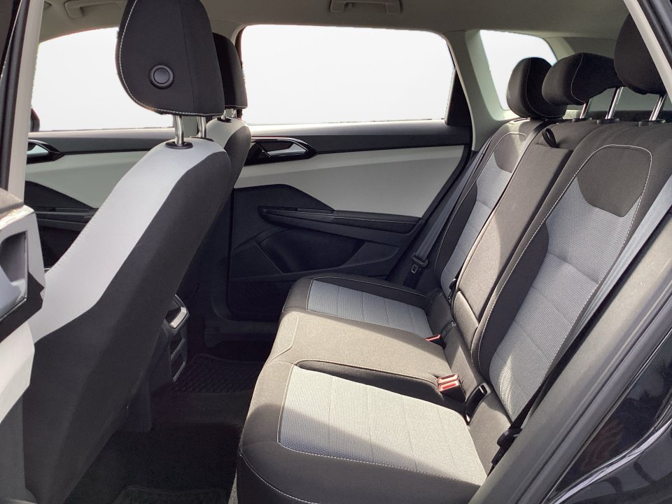 Certified 2025 Volkswagen Taos S AWD/4WD image 13
