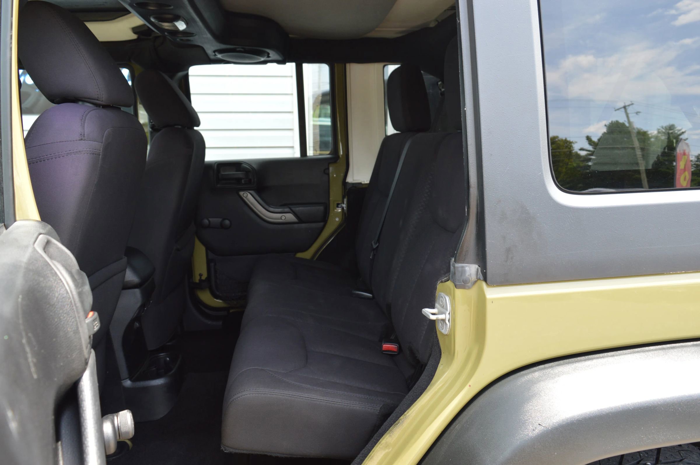 Used 2013 Jeep Wrangler Unlimited Sport w/ Connectivity Group image 14