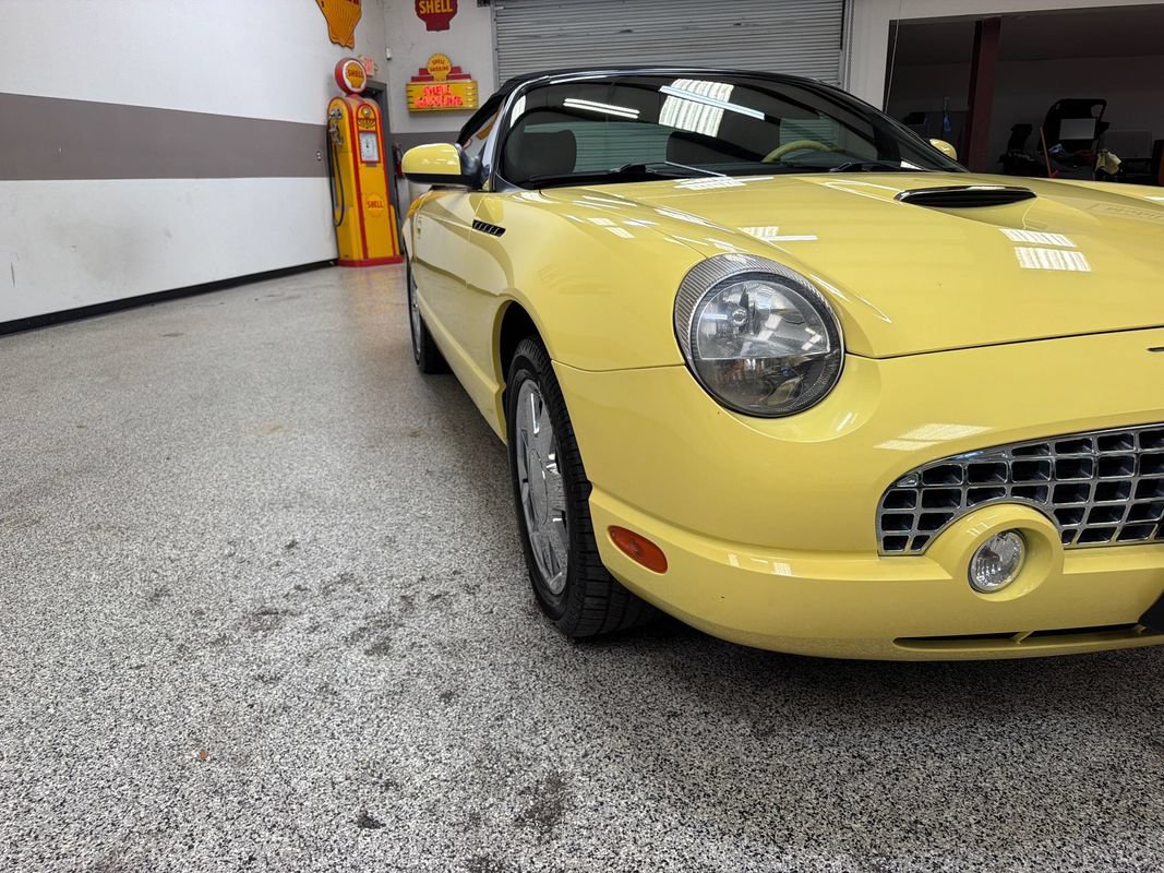 Used 2002 Ford Thunderbird RWD image 14