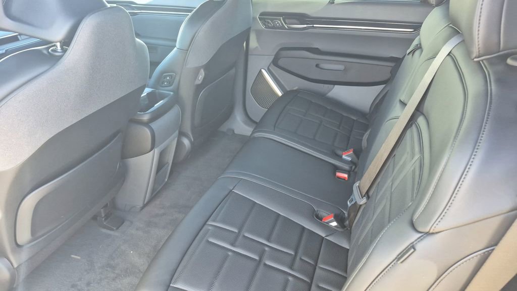 New 2026 Kia EV9 Land image 13