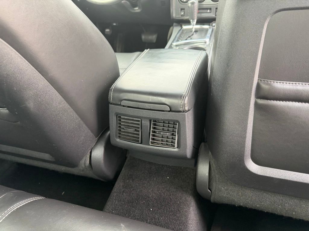 Used 2013 Dodge Challenger SXT Plus image 31