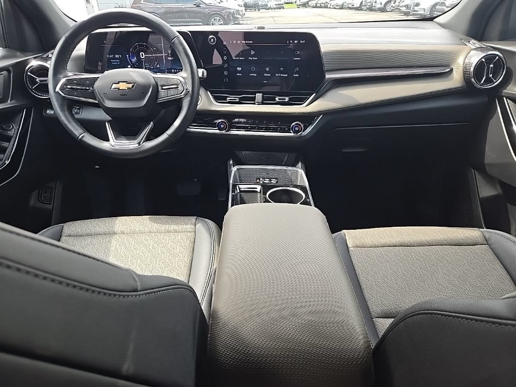 Used 2025 Chevrolet Equinox LT w/ Convenience Package II FWD image 38