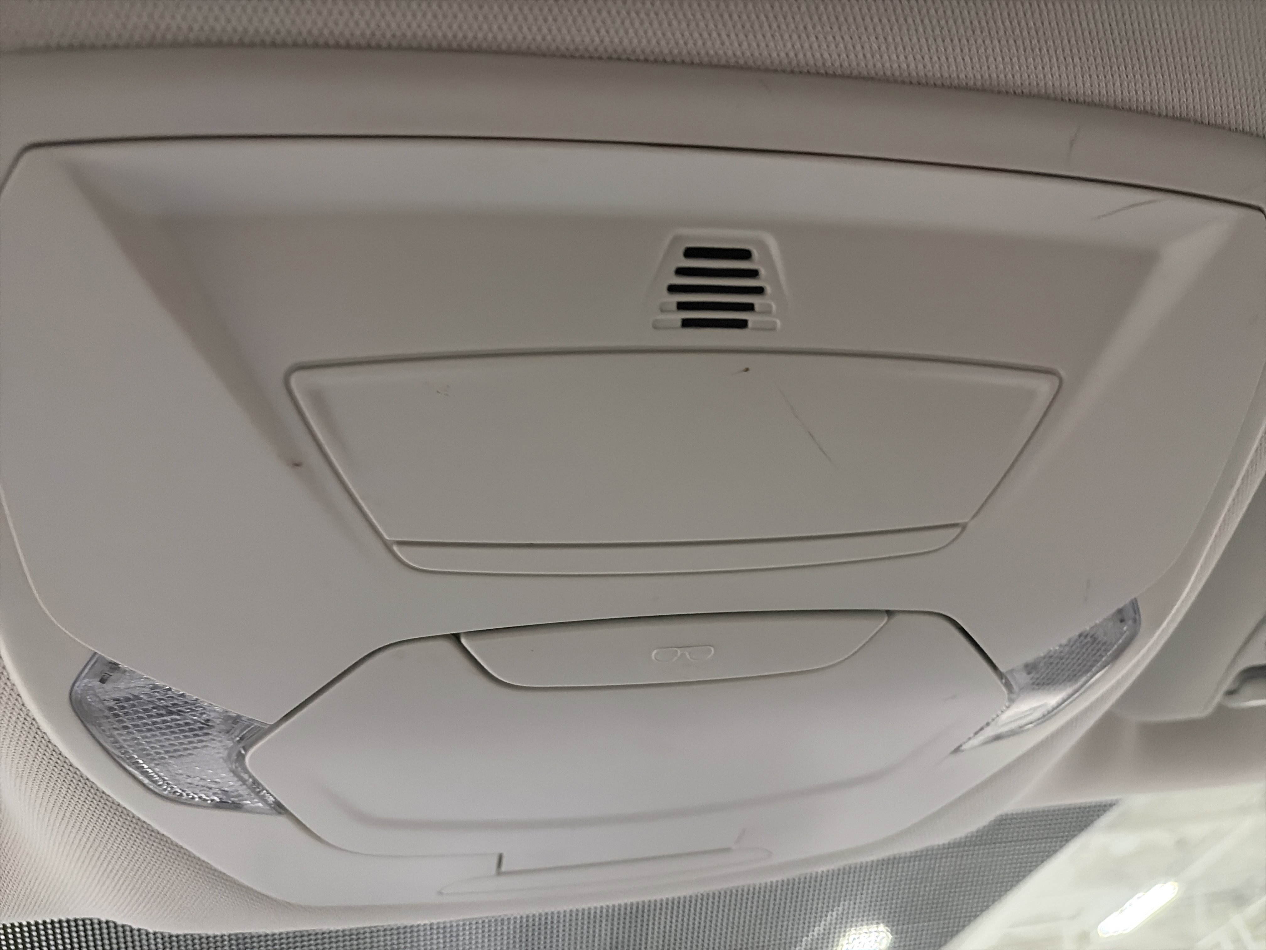 Used 2018 Ford Escape SEL image 20