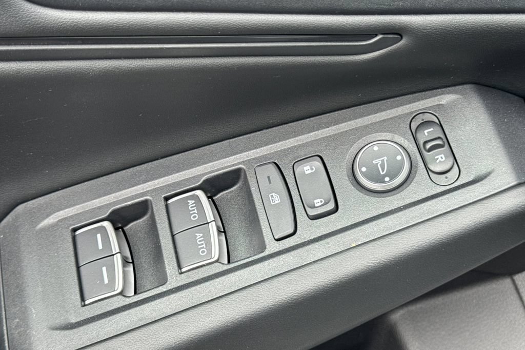Certified 2025 Honda Accord SE image 14
