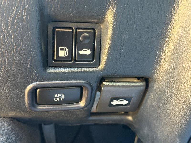 Used 2010 Lexus SC 430 Convertible RWD image 27