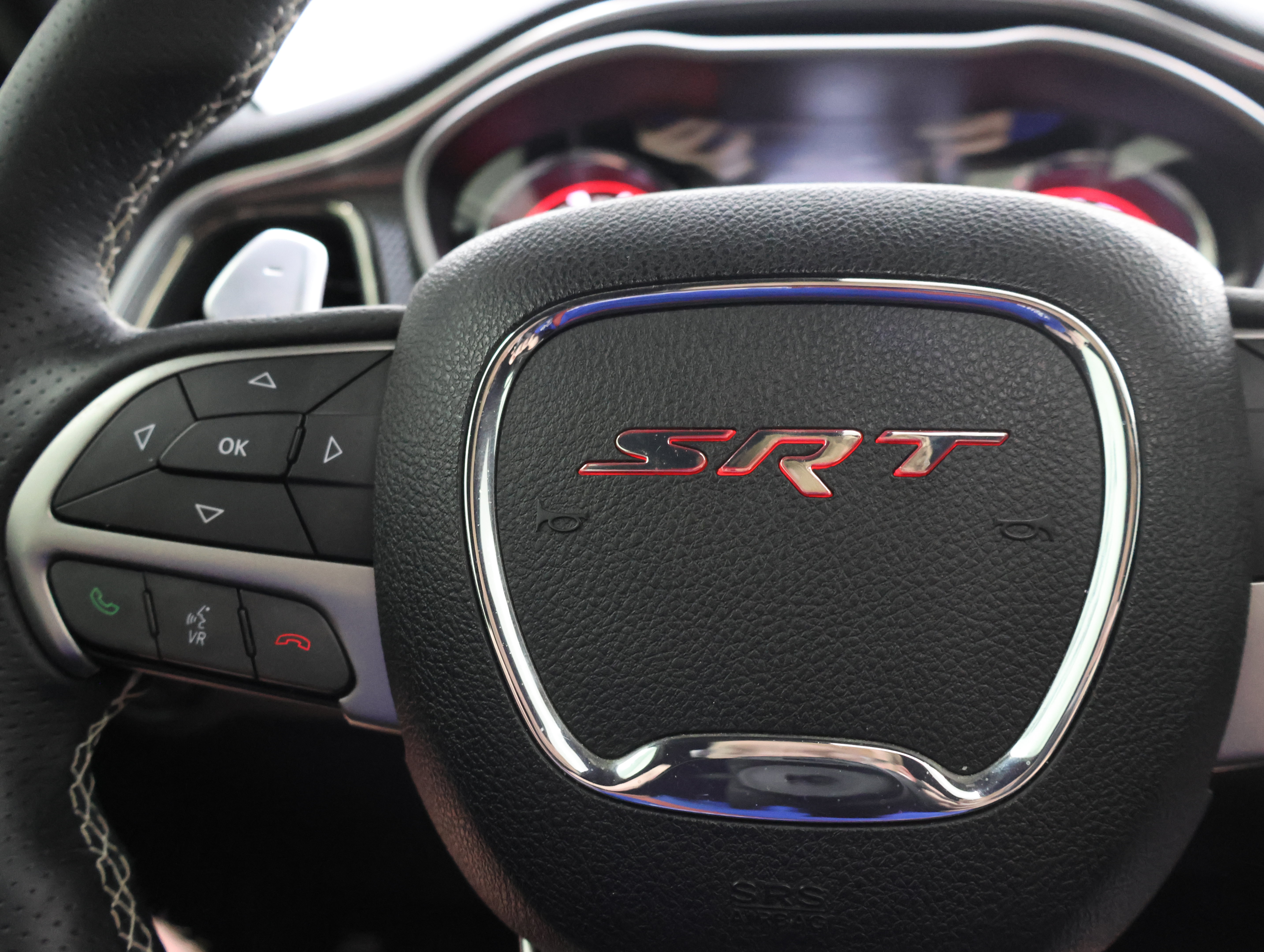 Used 2017 Dodge Challenger SRT Hellcat RWD image 16