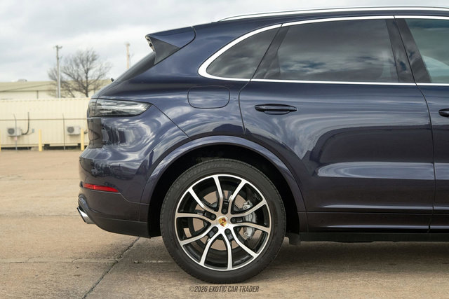 Used 2019 Porsche Cayenne Turbo image 10