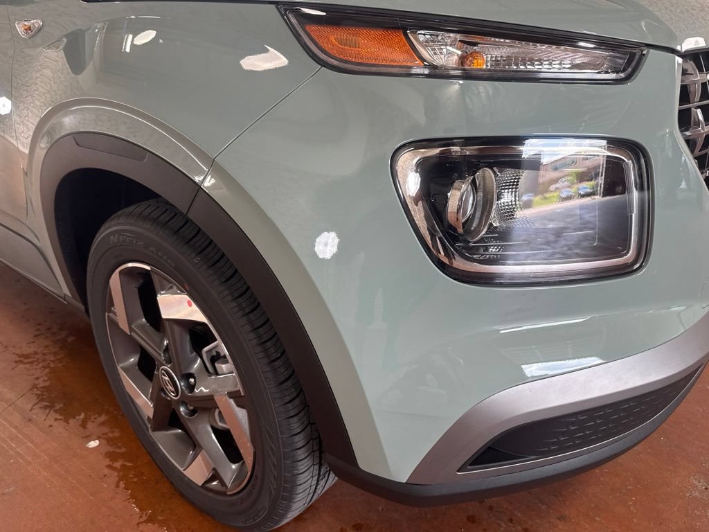 New 2026 Hyundai Venue SEL FWD image 10