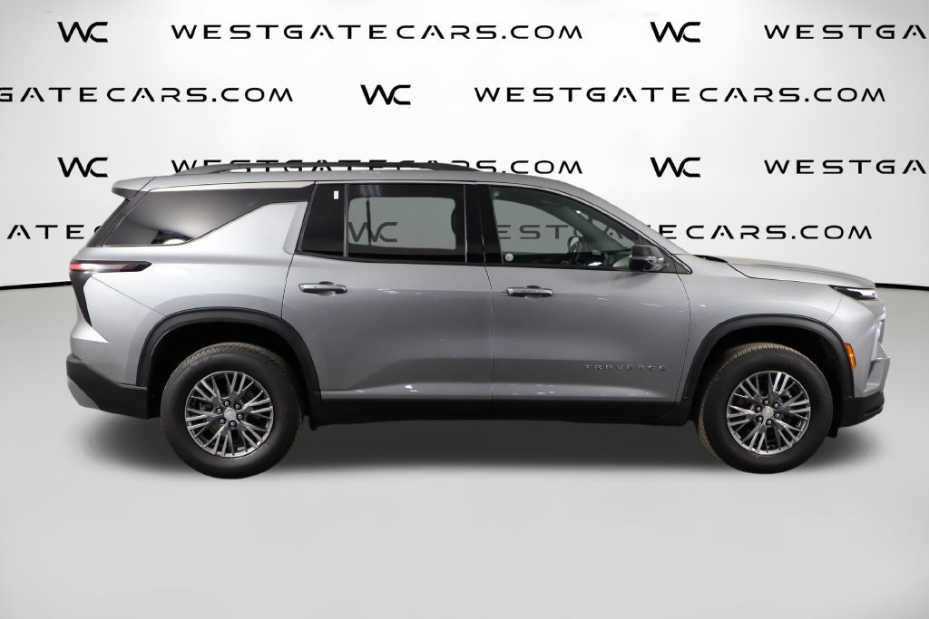 Used 2026 Chevrolet Traverse LT w/ Driver Confidence Package FWD image 45