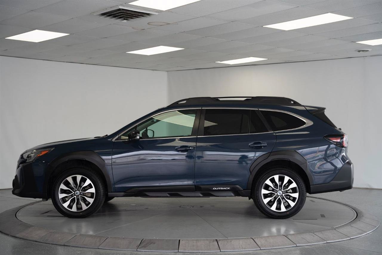 Used 2024 Subaru Outback Limited AWD/4WD image 4