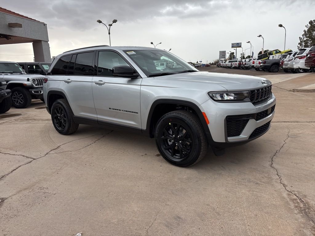 New 2026 Jeep Grand Cherokee Altitude AWD/4WD image 3