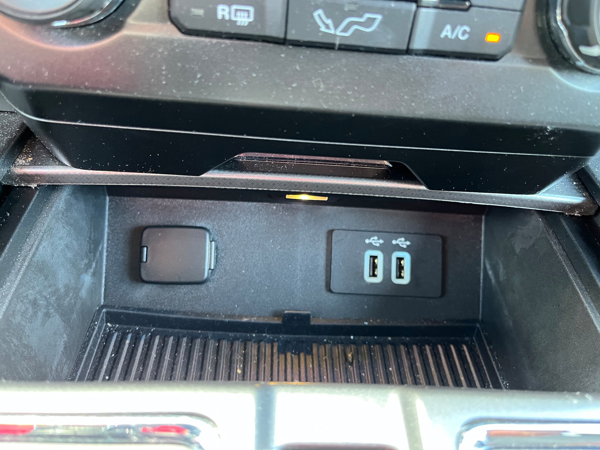 Used 2016 Ford F150 XLT w/ Equipment Group 302A Luxury AWD/4WD image 24