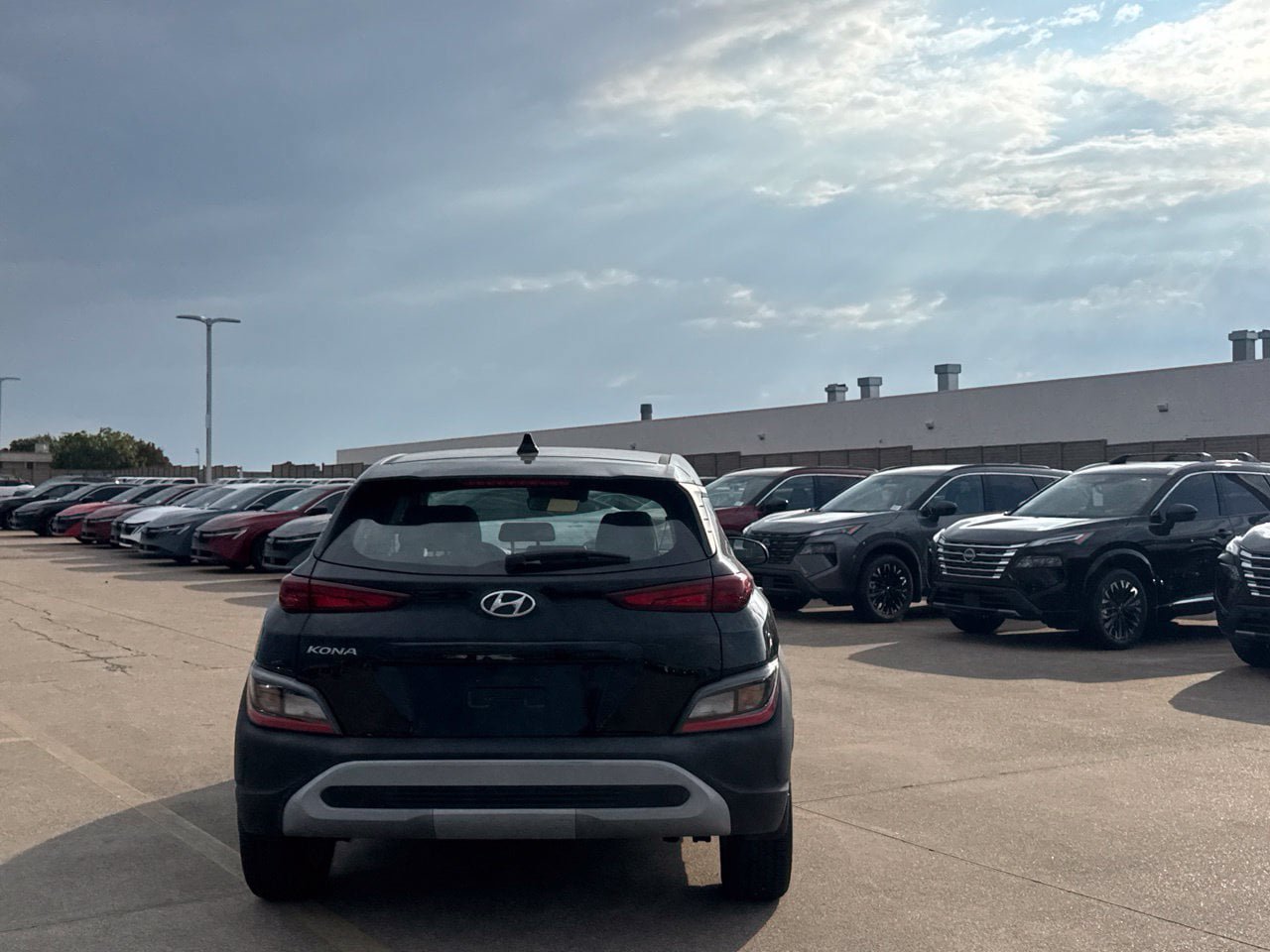 Used 2022 Hyundai Kona SE FWD image 21