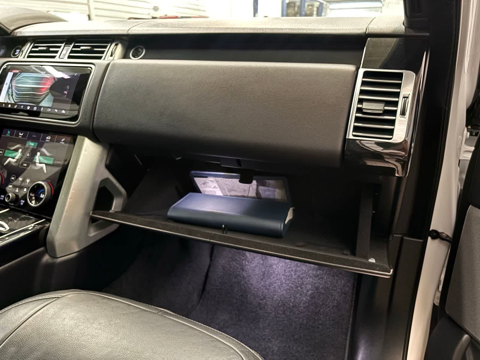 Used 2018 Land Rover Range Rover AWD/4WD image 31