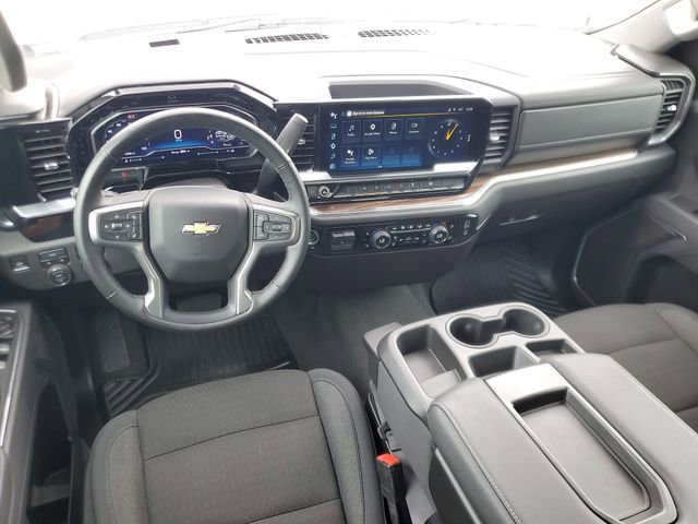 Used 2025 Chevrolet Silverado 1500 LT AWD/4WD image 13