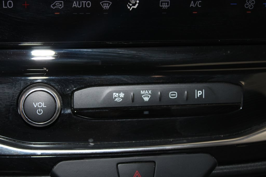 Used 2024 Ford Transit 350 XLT RWD image 41