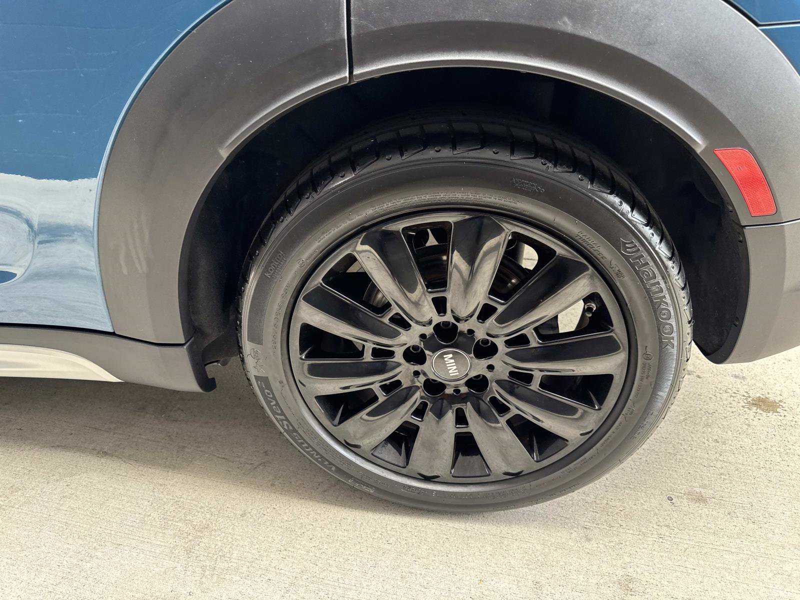 Used 2022 MINI Cooper Countryman S w/ Storage Package image 6