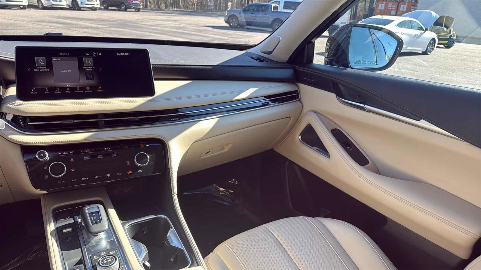 Used 2023 INFINITI QX60 Sensory w/ Cargo Package image 14