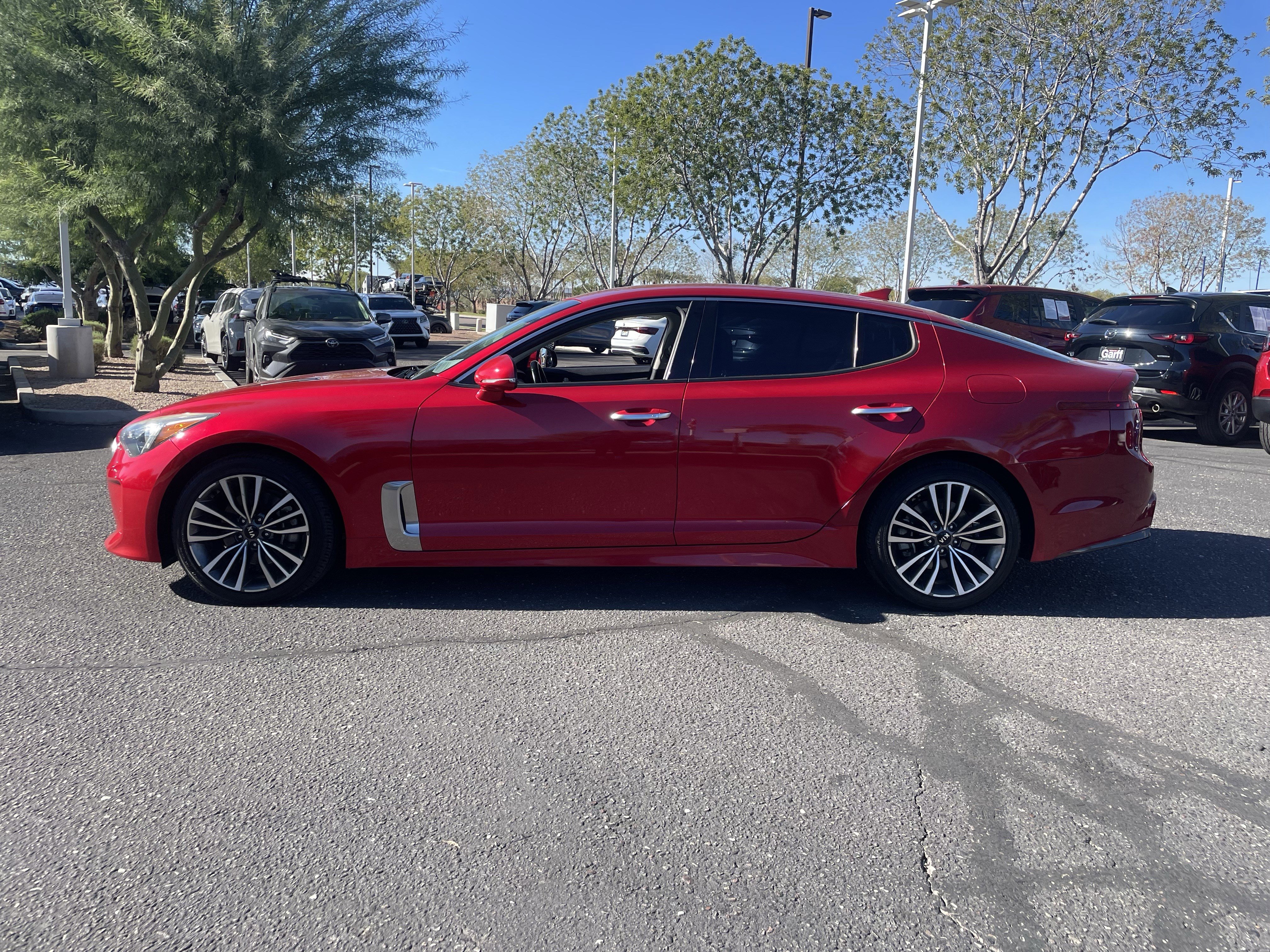 Used 2019 Kia Stinger image 2