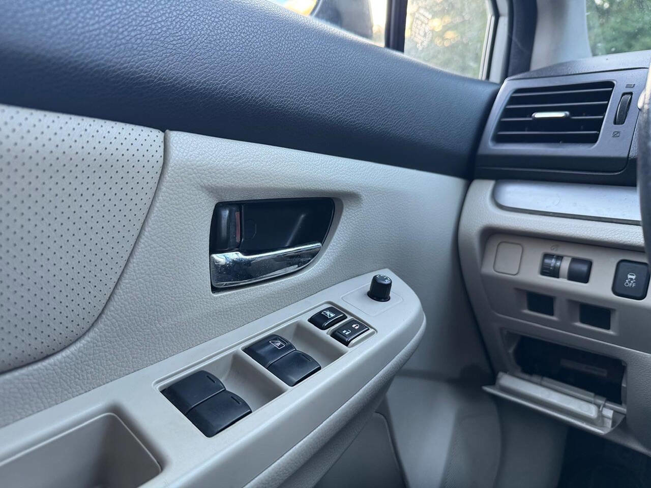 Used 2012 Subaru Impreza 2.0i Limited image 27