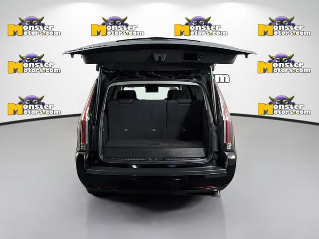 Used 2020 Cadillac Escalade Premium Luxury w/ Escalade Sport Edition AWD/4WD image 31
