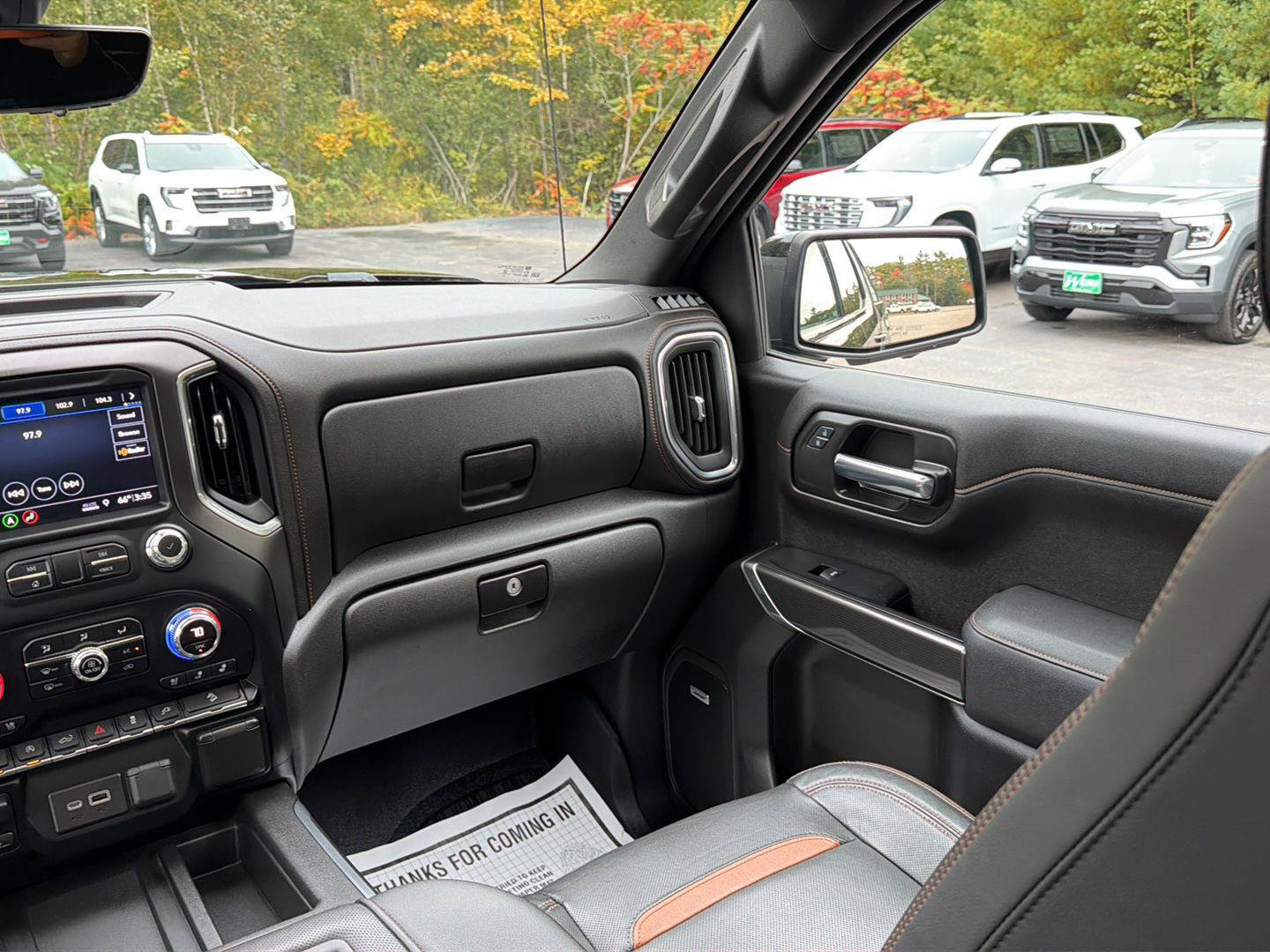 Certified 2019 GMC Sierra 1500 AT4 w/ Off Road Performance Package AWD/4WD image 19