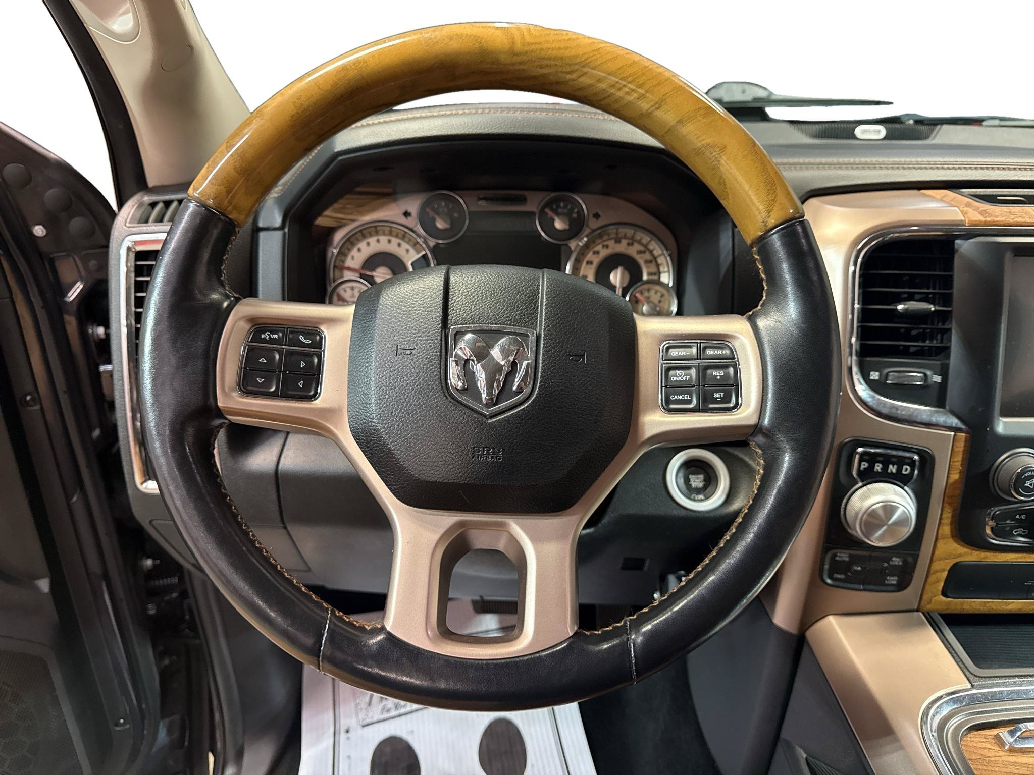 Used 2017 RAM 1500 Laramie Longhorn w/ Convenience Group AWD/4WD image 17