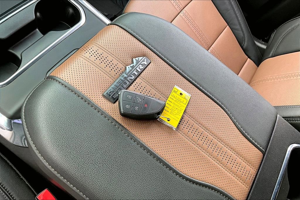 Certified 2024 Chevrolet Silverado 3500 High Country w/ High Country Premium Package image 9