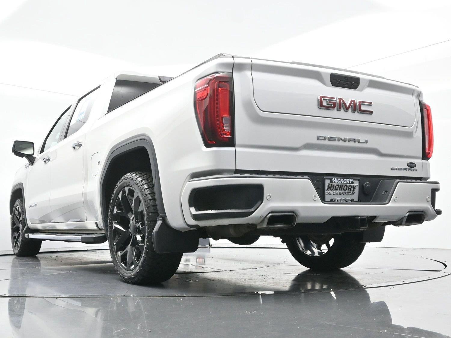 Used 2022 GMC Sierra 1500 Denali w/ Driver Alert Package II AWD/4WD image 46