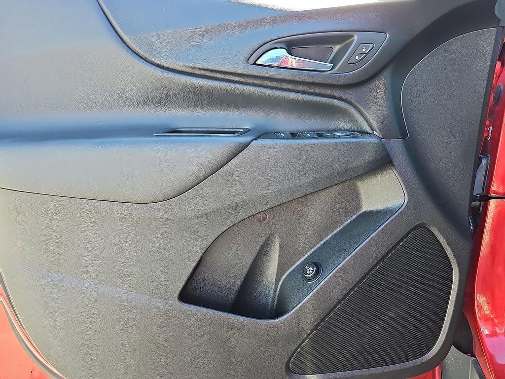 Certified 2024 Chevrolet Equinox LT FWD image 12