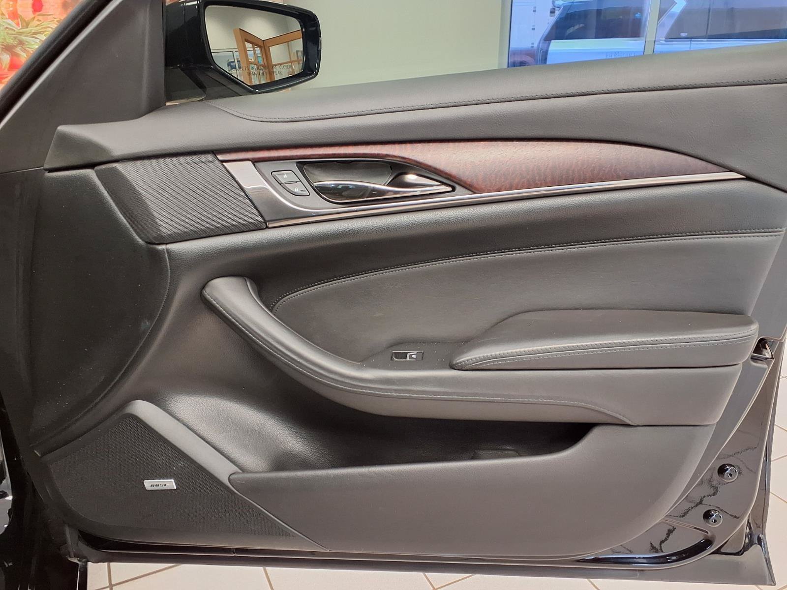 Used 2017 Cadillac CTS Sedan w/ Seating Package RWD image 12