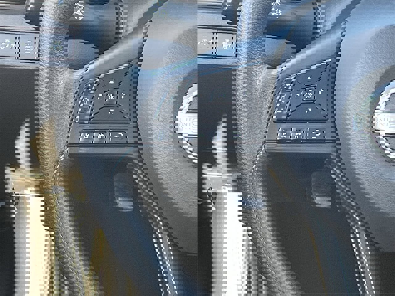 Used 2023 Nissan Altima 2.5 S image 18