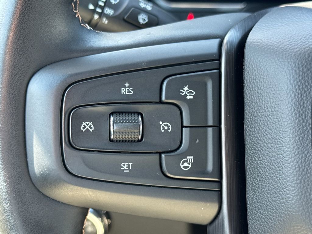 Used 2025 GMC Sierra 2500 AT4 AWD/4WD image 24
