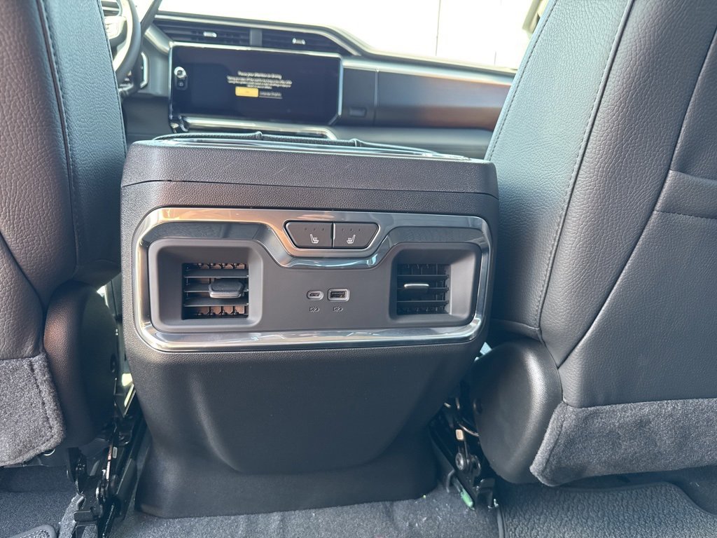 New 2026 GMC Sierra 3500 Denali w/ Denali Reserve Package image 13