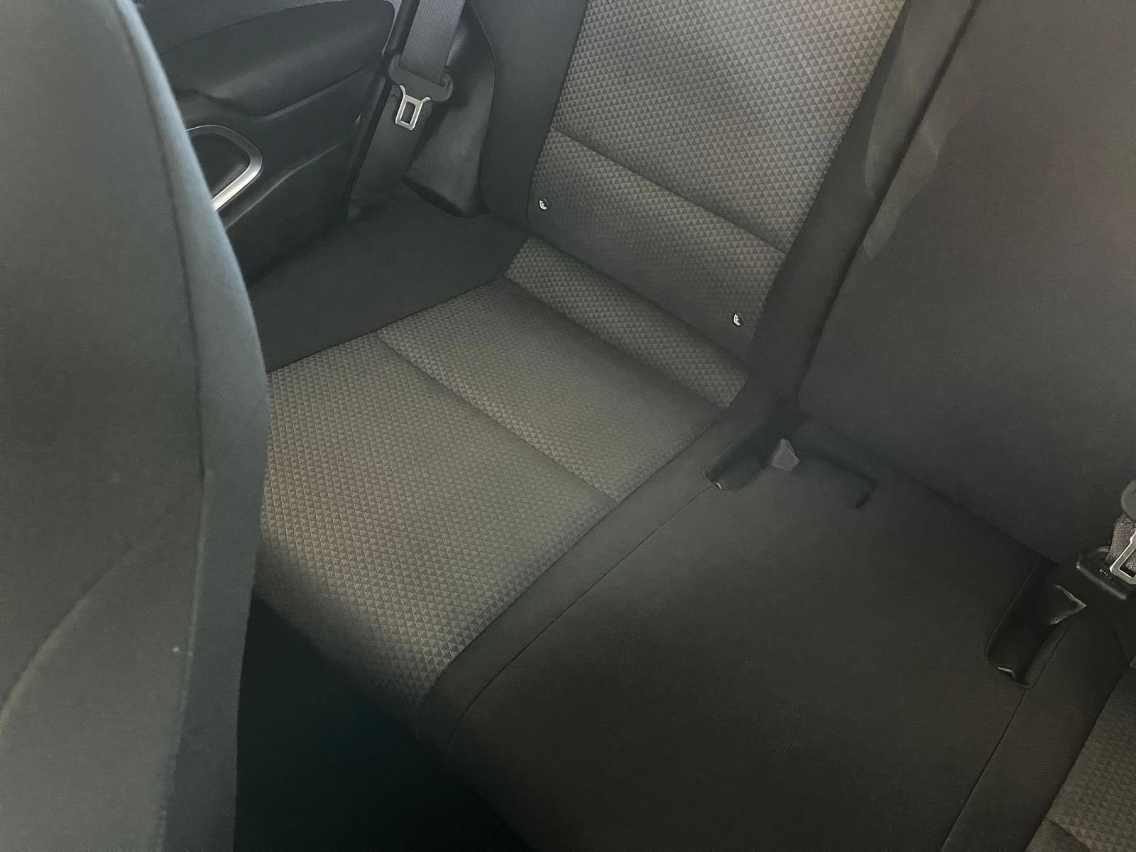 Used 2025 Kia Soul LX w/ LX Technology Package FWD image 38