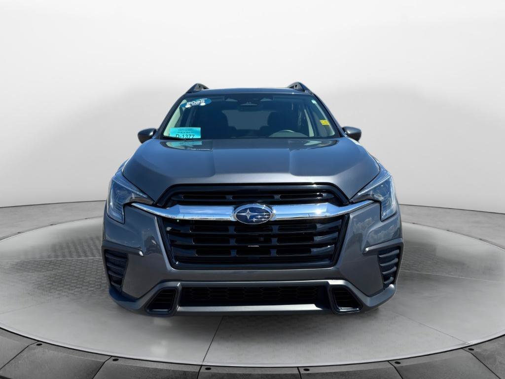 Used 2025 Subaru Ascent Premium AWD/4WD image 8