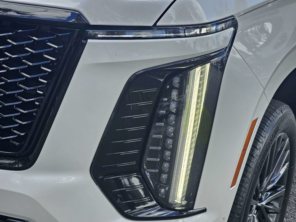 Certified 2025 Cadillac Escalade ESV Sport Platinum w/ LPO, Floor Liner Package AWD/4WD image 11