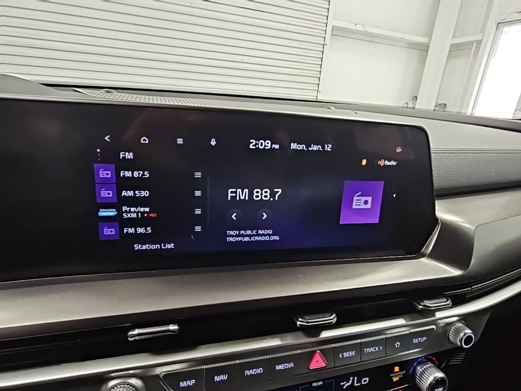 Used 2023 Kia Telluride S w/ S Sunroof Package image 16