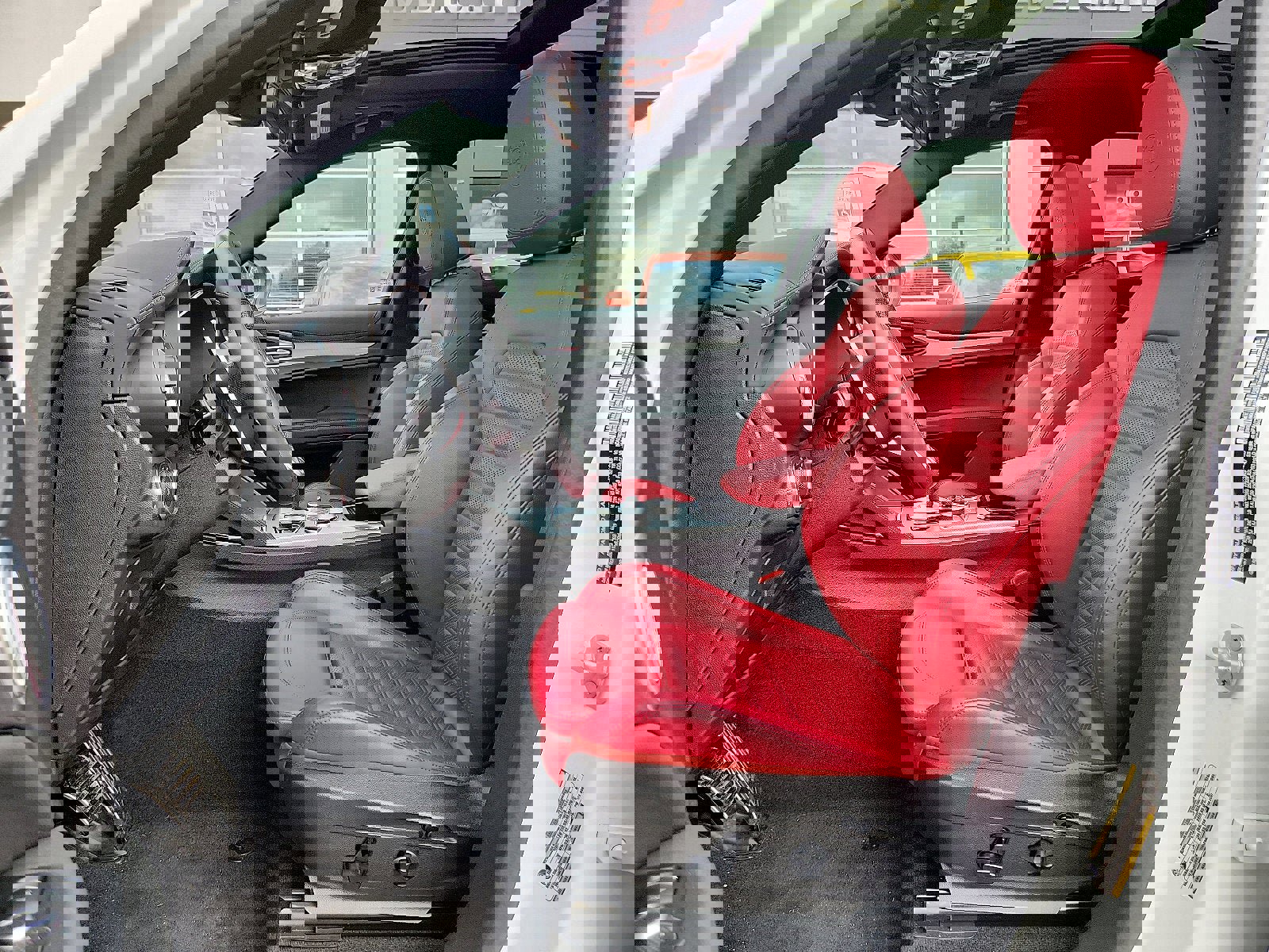 Used 2024 Alfa Romeo Stelvio Veloce image 14