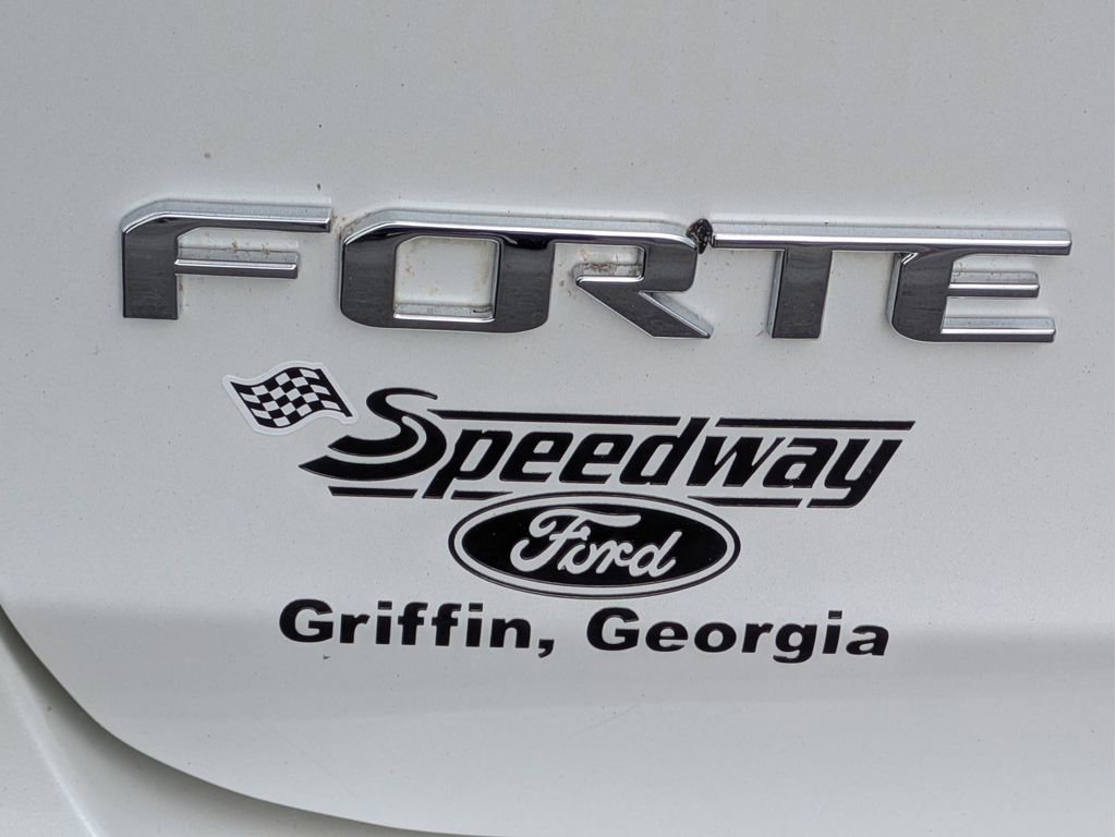 Used 2016 Kia Forte LX w/ LX Popular Package image 10