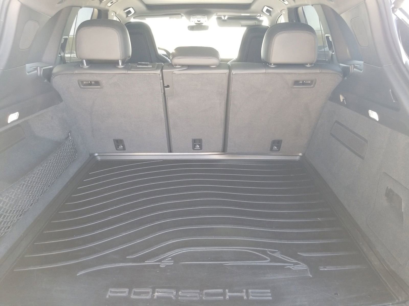 Used 2024 Porsche Cayenne image 15