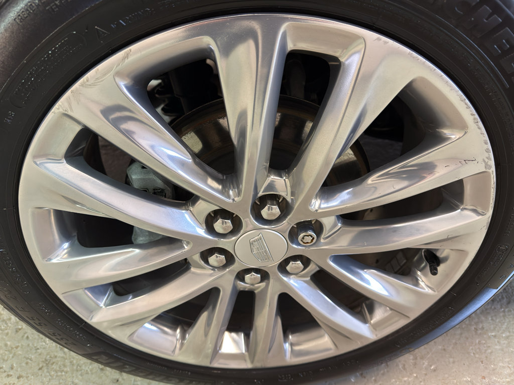 Used 2022 Cadillac XT6 Premium Luxury image 36