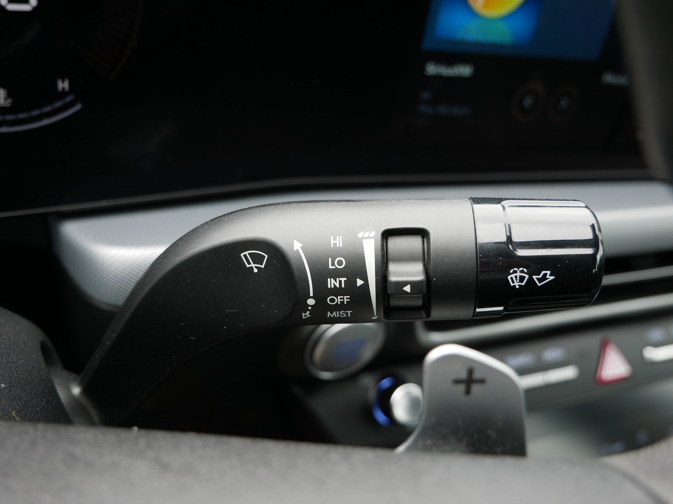 Certified 2025 Hyundai Sonata SEL FWD image 28